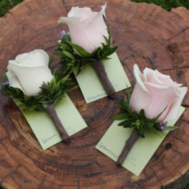 grooms buttonholes